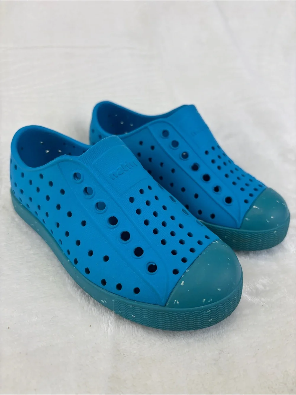 NATIVE Jefferson Bloom Slip-on Waterproof Shoes Size C10
